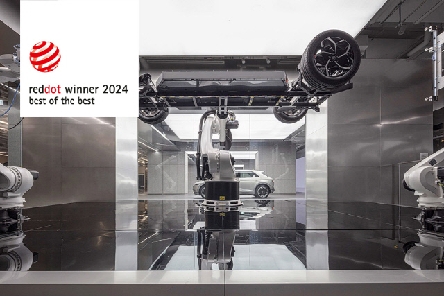 '2024 레드 닷 어워드' 최우수상&본상 현대차 '아이오닉 랩&E-GMP 퍼포먼스'. 현대차 제공